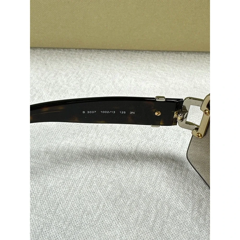 Vintage Burberry Women's BE3037 Shield Sunglasses Brown Gradient Black Gold Y2K